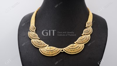 สร้อยพัดเรียงราย