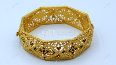 กำไลเคาะเหลี่ยมข้าวหลามตัดติดลายดอกตราประจำยาม