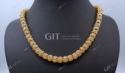 สร้อยคอพฤกษาสาน