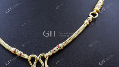 สร้อยคอแปดเสา